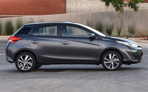 Front wheel drive 32 combined mpg (30 city/35. Toyota Yaris Hatch 2018 chega ao México por R$ 41.700 | CAR.BLOG.BR