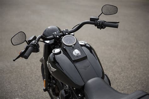 Harley Davidson Fat Boy S 2016 2017 Specs Performance And Photos
