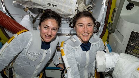 Nasa Astronauts Are Taking The Second All Woman Spacewalk Today Watch