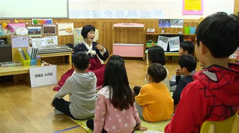 South Korea Trains Grandmothers To Become Professional Storytellers Gma