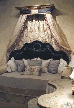See more ideas about bed crown, bed, bedroom decor. Creative bed crowns | home appliance