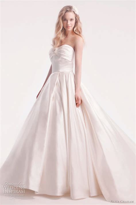 Get the best wedding inspiration, advice, and more from weddingbee.com. Alita Graham Wedding Dresses 2012 | Wedding Inspirasi