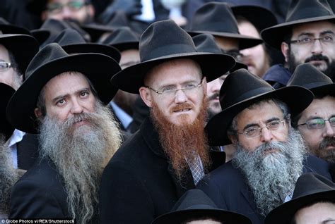 Hasidic Rabbis Gather In Brooklyn For Conference Of Chabad Lubavitch
