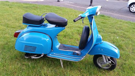 Italian Vespa Piaggio Super Series Scooter 150cc Model 1976 Blue Colour