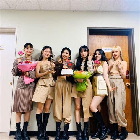 They debuted on may 5, 2018. (G)I-DLE Bagged the No. 1 Trophy For "Oh My God" on KBS2's ...