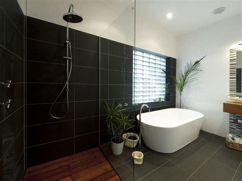 Check out the impressive statement that the big limestone tiles make in the photo below. 30 beautiful pictures and ideas custom bathroom tile ...