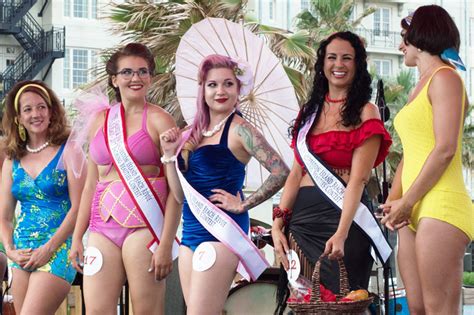 Bathing Beauties And Classic Cars Kick Off Summer In Galveston Houston Houston Press The