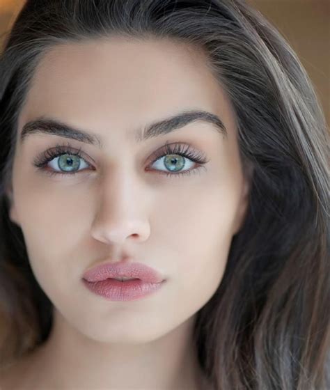 Turkish Model Actress Amine G L E Her Eyes Are The Color Of Bismuth Crystals And Are