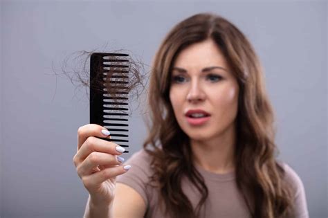 Chute De Cheveux Nos Solutions Pour Sen Débarrasser