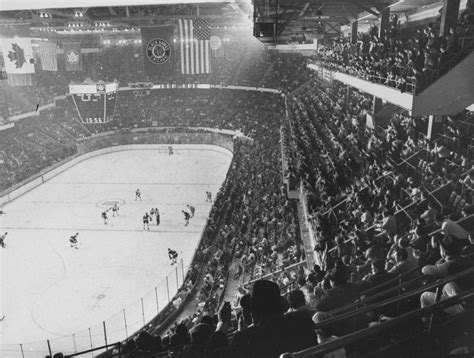 Old Arenas On Twitter Boston Garden Boston Bruins Hockey Arena