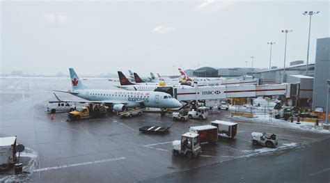 ¿cuáles Son Los Principales Aeropuertos De Carga De Canadá