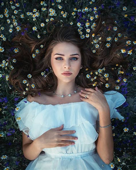 Marvelous Beauty And Lifestyle Portrait Photography By Sergey Shatskov Outdoor Portrait