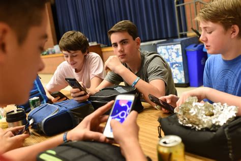 Schools Are Banning Smartphones Heres An Argument For Why They Shouldnt — And What They