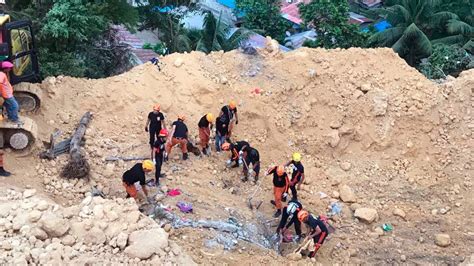 Landslide Kills 18 In Phillipines Naga In Cebu Province Mayor Says At