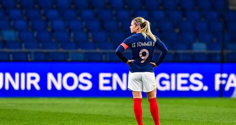 Équipe de France F vers un retour d Eugénie Le Sommer Football