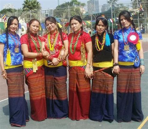 Local Fashion Traditional Costume Of Nepal Nepal Clothing National