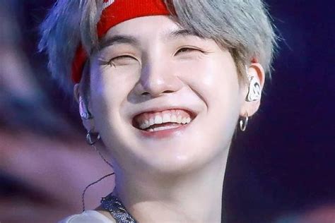 Profil Dan Biodata Lengkap Suga Bts Yang Terkenal Savage Ada Nama