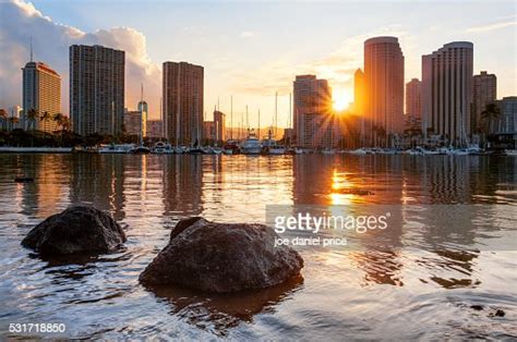 Sunrise Magic Island Kahanamoku Lagoon Ala Moana Waikiki Honolulu Oahu