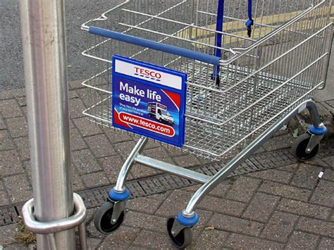 Tesco Shopping Trolley There Is A Huge Tesco Store In Slou Flickr