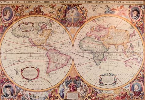 Mapas Del Mundo Antiguo Foto De Archivo Imagen De Exploraci