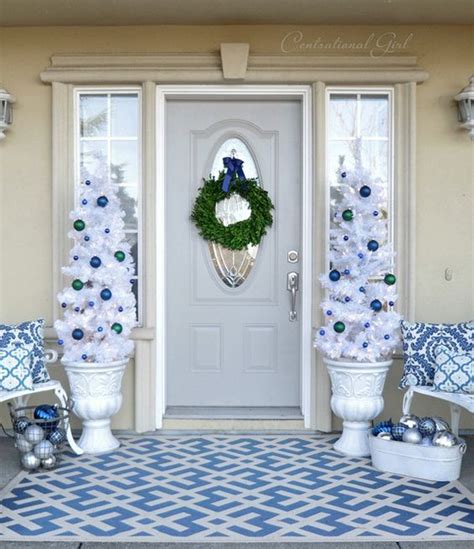 Check spelling or type a new query. 35 Frosty Blue And White Christmas Décor Ideas - DigsDigs