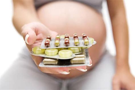 Jangan Sembarangan Ini Daftar Obat Yang Dilarang Untuk Ibu Hamil