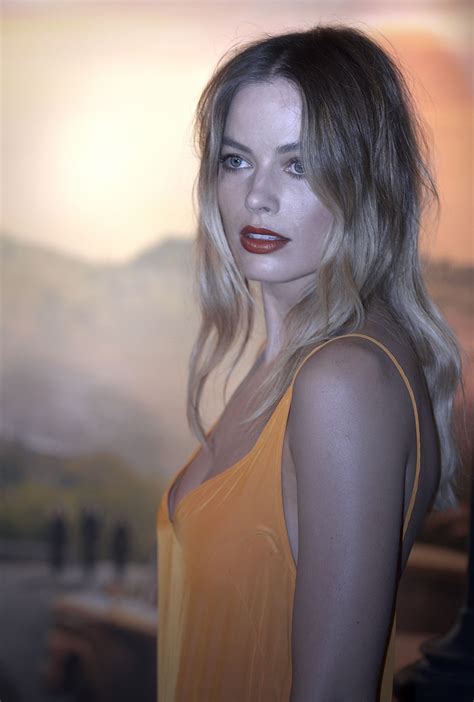 Margot Robbie Once Upon A Time In Hollywood Premiere In Rome