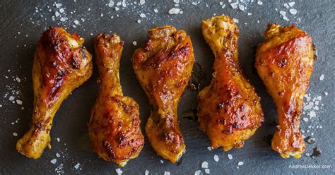 If you're a fan of fried chicken, you'll love this healthier alternative!! Easy Oven-Baked Chicken Drumsticks | Andrea Dekker