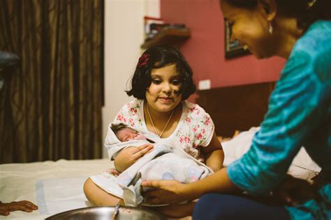 In Pictures An Urban Indian Woman Gives Birth At Home — Quartz