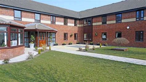 Abbeycliffe Residential Care Home Bury Greater Manchester M26 3bp Residential Care Home