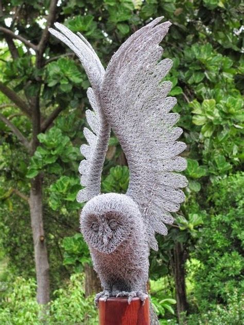 Chicken Wire Sculpture 06 Owl Chicken Wire Sculptures Sculptor Ivan