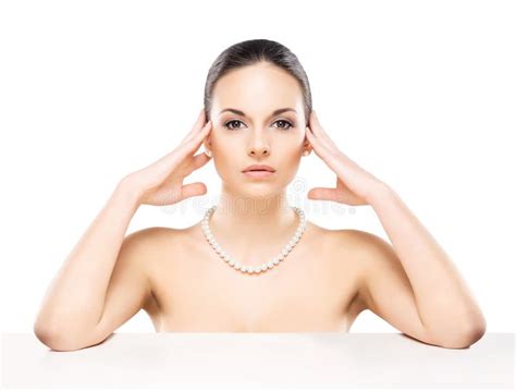 Portrait Of A Beautiful Woman In A Pearl Necklace Stock Image Image Of Female Glamour 46687799