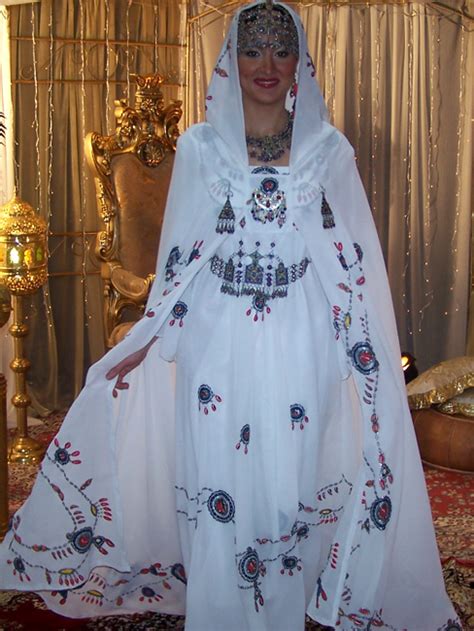 البسة تقليدية جزائرية