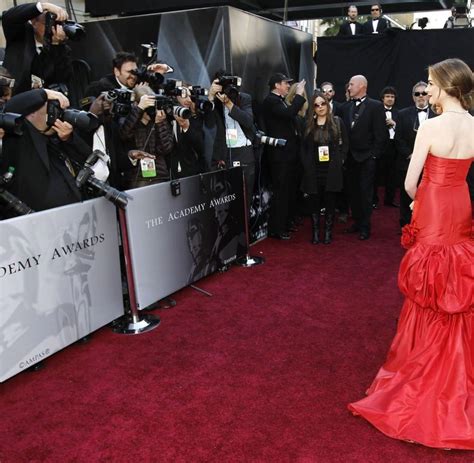 Es ist hollywoods größte nacht, da dürfen hollywoods größte stars nicht fehlen: Roter Teppich: Schaulaufen der Stars bei den Oscars ...