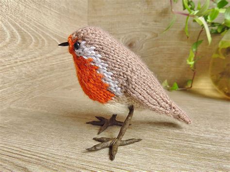 Knitted Robin Redbreast Free Pattern