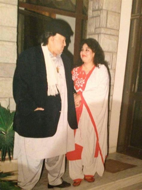 Naheed Nusrat Wife Of Ustad Nusrat Fateh Ali Khan Succumbs To Illness Koolmuzone