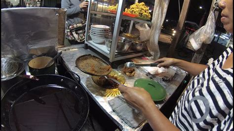 Indonesia Singkawang Street Food 2552 Part2 Snake Meat Ular Yn010471