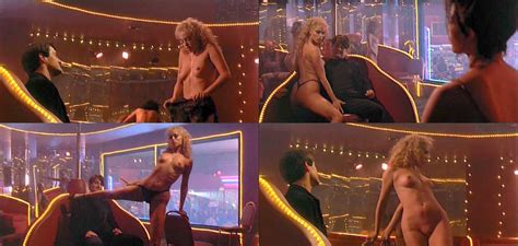 Nackte Elizabeth Berkley In Showgirls