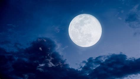 The June 2020 Full Moon in Sagittarius Is Also a Lunar ...