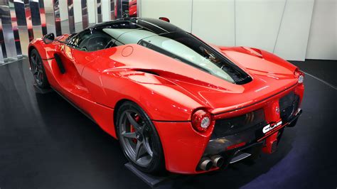 How to talk to a human in hp. Alain Class Motors | FERRARI LaFerrari