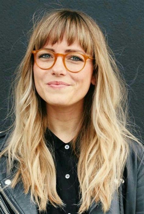 Pin By Miah Robinson On Herbst Stylings Long Hair With Bangs Long
