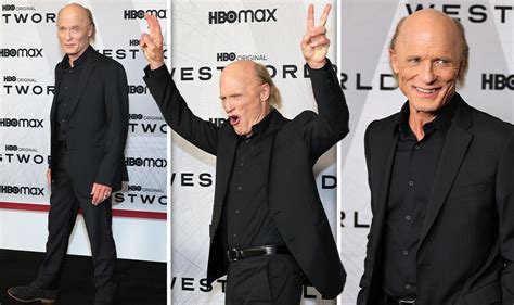 Westworld Star Ed Harris 71 Shows Off Long Hair In Rare Sprightly Red