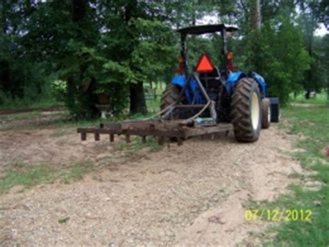But what if you do not want to have to worry about getting the timing just right or a good way to get around having to bag or rake grass clippings is to mow with a mulching mower. Homemade Root Rake - HomemadeTools.net