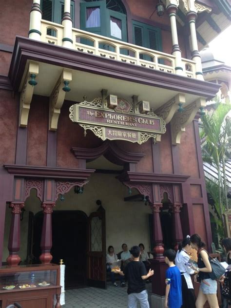 Mystic Manor Opens In Hong Kong Disneyland Le Parcorama