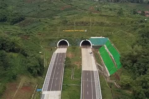 Ini Dia Keunikan Tol Cisumdawu Tol Terindah Indonesia Beroperasi Mulai