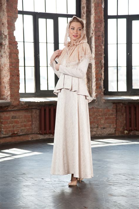 Modest but modish: Moscow’s first clothes store for Orthodox believers