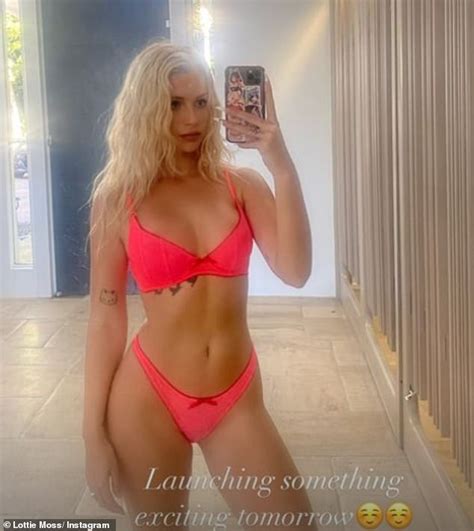 Lottie Moss Shows Off Her Incredible Physique In A Hot Pink Bra And