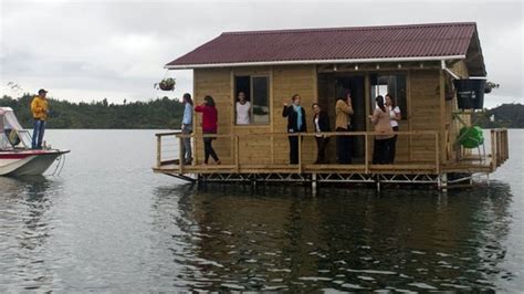 Uk Flooding Ea Chief Floats Homes On Stilts Idea Bbc News