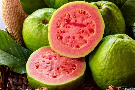 What Is Guava And How Do You Eat It Fine Dining Lovers