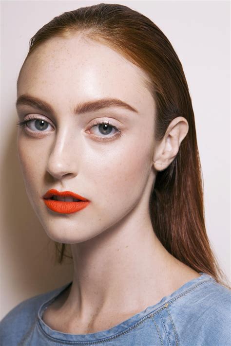 The Best Ways To Wear Bold Lipstick This Summer Bold Lipstick Hair